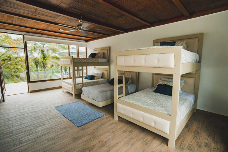 Taytacha_Room 4